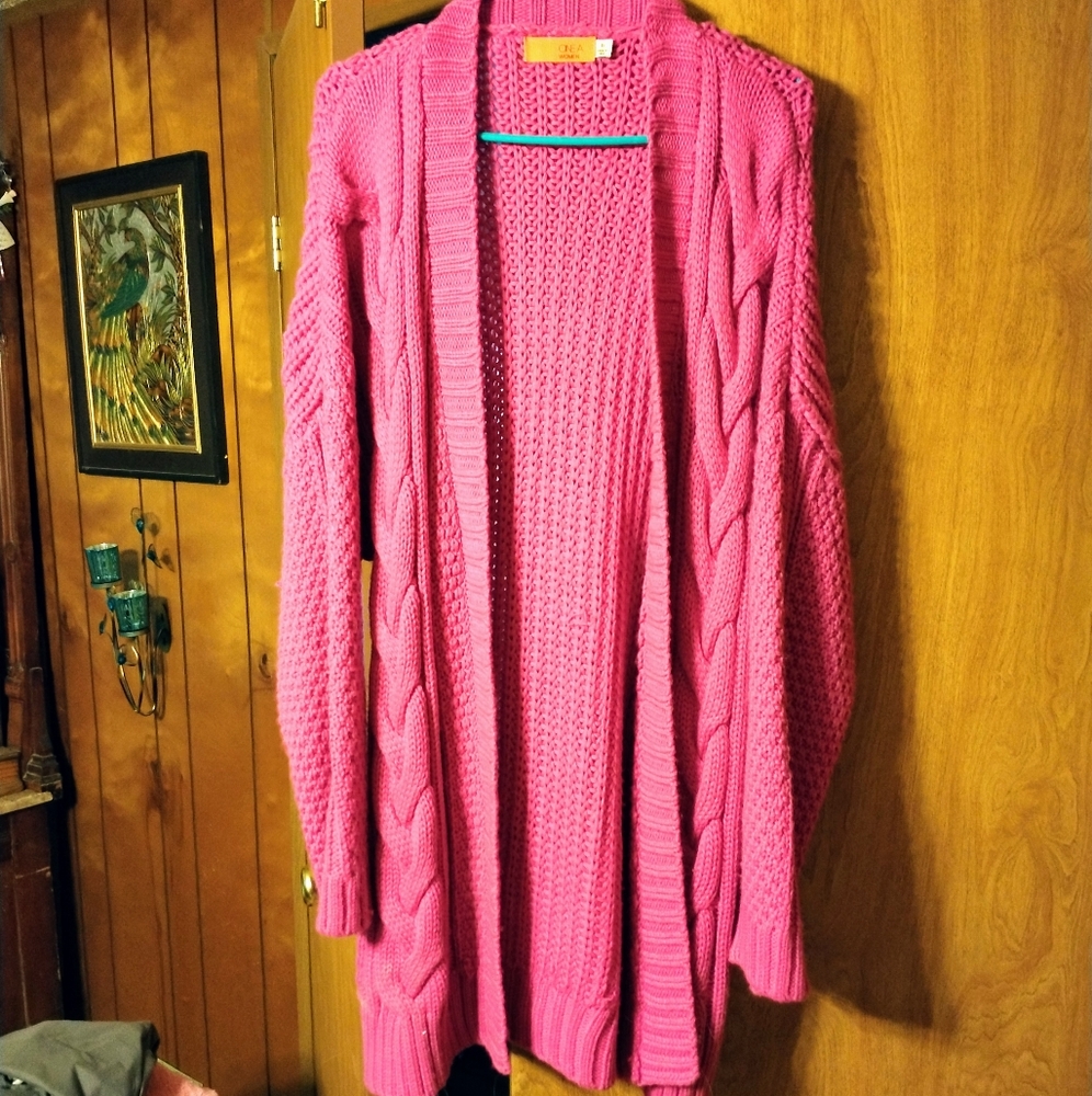 One a Women 1X Long Knit Sweater